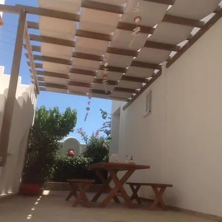Theoni Apartamento